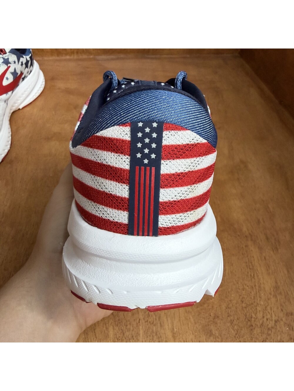 Brooks Launch 6 Running Shoes Womens 10 Patriotic USA Stars Stripes 1202851B166 - Picture 15 of 15